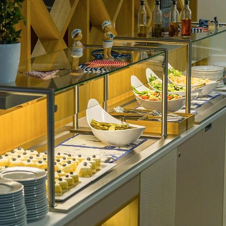 Columbus Hotell Rowy  Eksteriør bilde